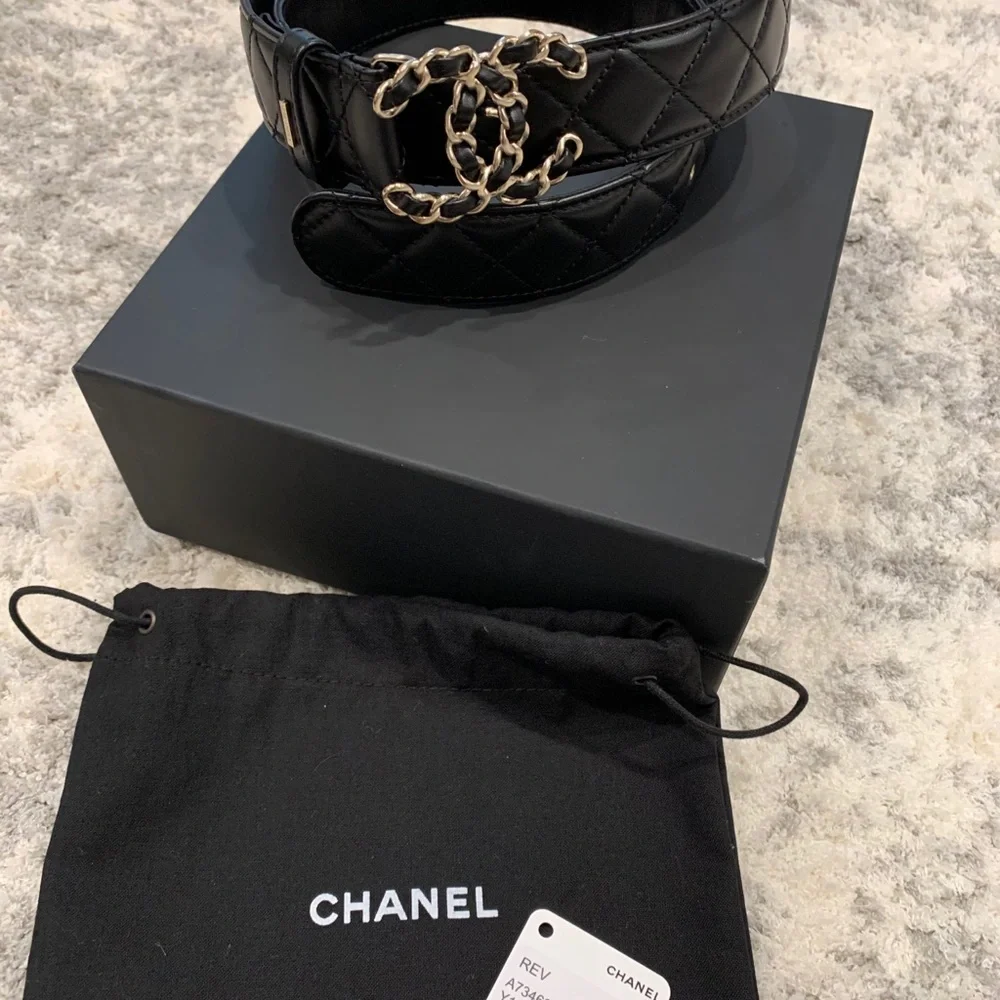 CHANEL CC Logo Classic quilted Leather belt🔥NEW 🔥size 85